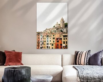 Gekleurde huisjes aan de Italiaanse Amalfi kust, Cinque Terre, Portovenere, Italië van Evelien Lodewijks