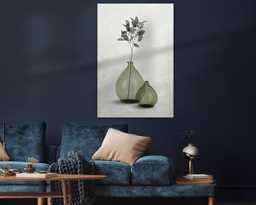 Vases en verre dans des tons transparents de gris-vert sur Color Square