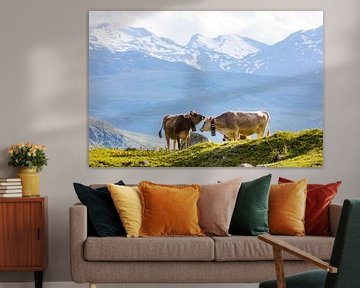 Koeien op de alpenweide in Zwitserland van Werner Dieterich
