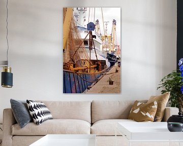 Fischerboote im Hafen von IJmuiden 3 I Industriell I Vintage-Farbdruck