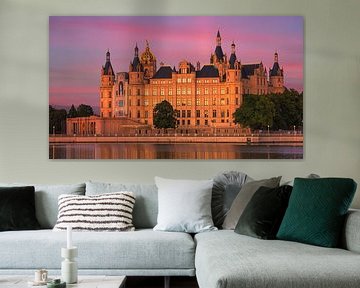 Zonsondergang bij het kasteel van Schwerin, Duitsland
