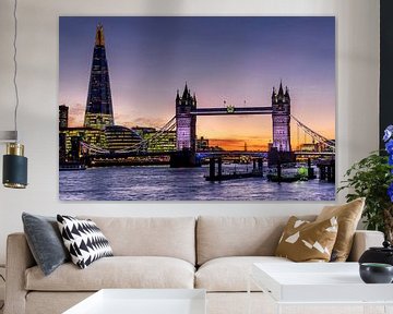 LPH 71318838 The Shard met Tower Bridge en rivier the Theems bij zonsondergang, Engeland van BeeldigBeeld Food & Lifestyle