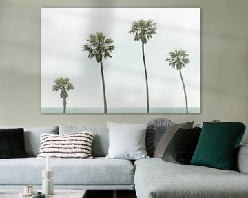 Palmbomen aan zee van Melanie Viola