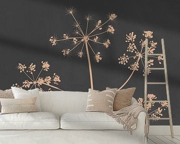 Bear claw, botanical print in anthracite by Joske Kempink