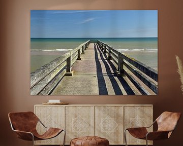 Pier aan de kust van Normandië (Omaha Beach) van Renzo de Jonge