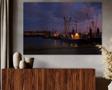 Fishing boat in harbour Lauwersmeer by tiny brok