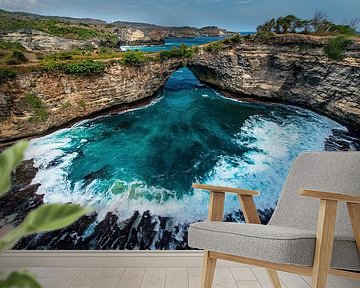 Broken Beach on Nusa Penida, island of Bali by Ellis Peeters