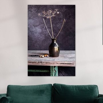 Autumn still life with hogweed and acorns by Affect Fotografie