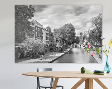 Maisons le long du Oude Gracht avec vue sur le Dom d'Utrecht sur Michel Geluk