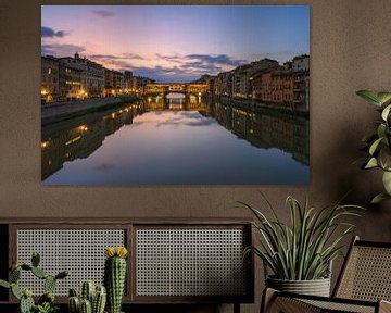 Ponte Vecchio in de ochtend van Robin Oelschlegel