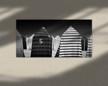 Tentes de plage (noir et blanc) sur Rob Blok