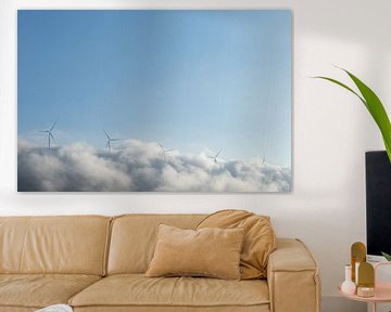 Windmühlen aus den Wolken. von Axel Weidner
