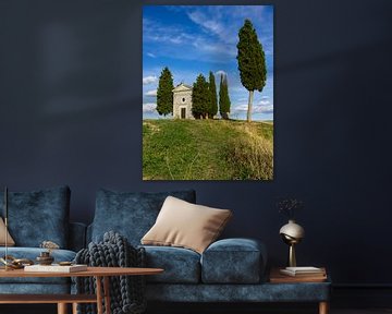 De Cappella della Madonna di Vitaleta in de Val D'Orcia in Toscane, Italië van Discover Dutch Nature