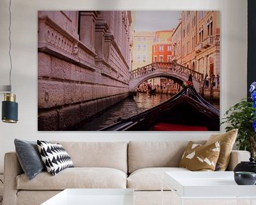 Blick auf Venedig von der Gondel aus von Loretta's Art