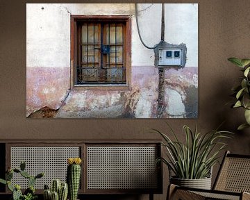 Pittoresk raam in oud roze gevel Astorga van Artstudio1622