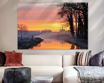 Kleurrijke zonsopkomst met mist boven de Demer in Hasselt van Kurt Vanvelk