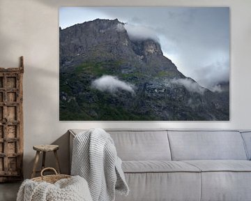 schroffe Gebirgsfelsen in Norwegen von Karijn | Fine art Natuur en Reis Fotografie