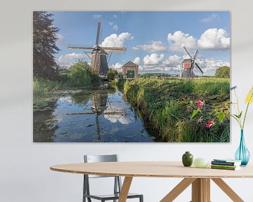 Hollands zomerlandschap met twee molens van Russcher Tekst & Beeld