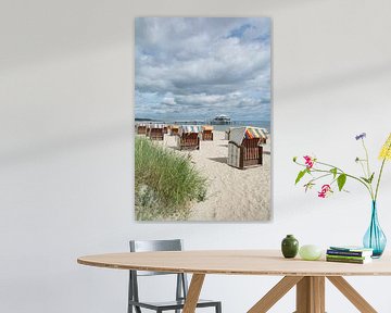 op het strand van Timmendorf aan de Oostzee van Peter Eckert