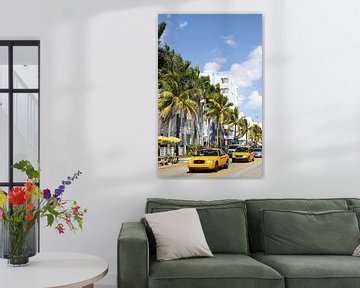 Gelbe Taxen auf Ocean Drive Miami van Christiane Schulze
