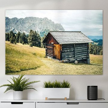 Cabane de montagne dans les Dolomites, Italie