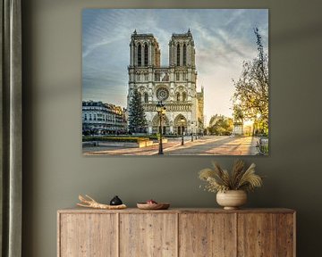 Lever de soleil à la cathédrale Notre Dame de Paris sur Christian Müringer