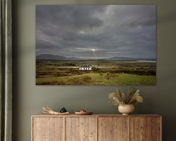 Lichtstrahl am Horizont in Irland von Bo Scheeringa Photography