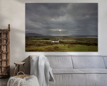 Lichtstrahl am Horizont in Irland von Bo Scheeringa Photography