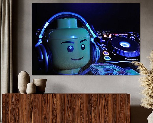 DJ LEGO en action