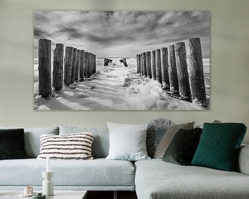 Les brise-lames sur la côte zélandaise en noir et blanc sur Michel Seelen