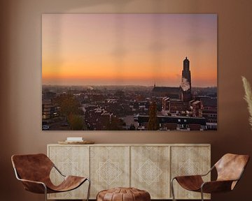 Oranje skyline boven de stad Weert van Jolanda de Jong-Jansen