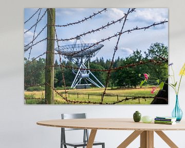 Omgeving Kamp Westerbork. WSRT en prikkeldraad van Miranda Heemskerk