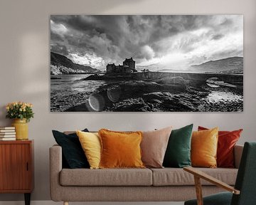 Château Eilean Donan en Écosse / noir et blanc sur Werner Dieterich