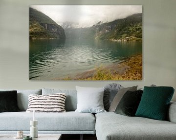 Türkisblauer See, der Sognefjord im Herbst von Karijn | Fine art Natuur en Reis Fotografie