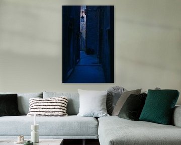 Blue alley van Bram Busink