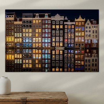 Damrak Amsterdam at night