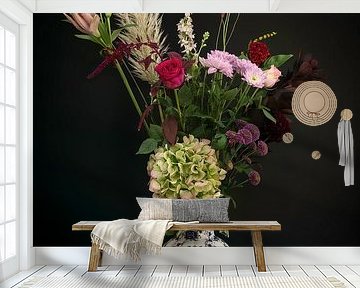 Stilleven bloemen in vaas van By Marjolein Design