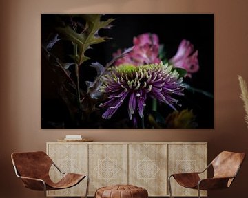Bolchrysanthemum by Eric van der Gijp