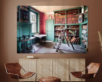 Abandoned Library with Books. by Roman Robroek - Photos of Abandoned Buildings