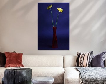 Flowers in vase by Wouter Kouwenberg