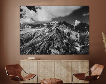 Berge in der Schweiz | Schwarz-Weiss-Foto | Natur | Landschaftsfotografie von Melody Drost