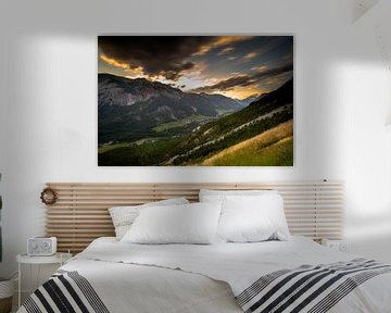 Franse Alpen bij zonsondergang van Damien Franscoise