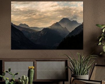 Die französischen Alpen bei Sonnenuntergang von Damien Franscoise