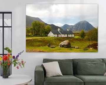 Cottage at Glencoe Schotland van Peter Schoo - Natuur & Landschap