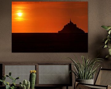 Le Mont-Saint Michel silhouet bij zonsondergang