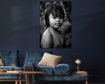 Schwarzweiß-Porträt eines Mädchens auf Bali