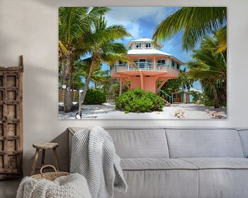 Strandhuis met palmbomen en wit zand  Caye Caulker Belize van My Footprints