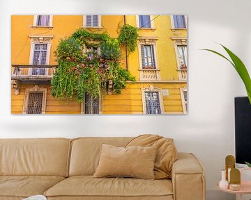 Planten rondom balkon in Milaan, Italië