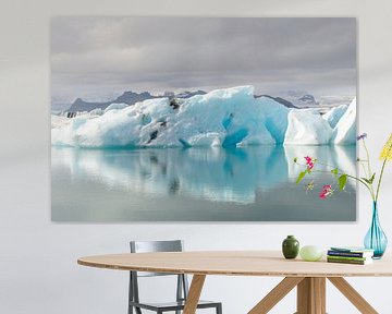 Eisberge in der Gletscherlagune Jökulsárlón in Island von Sjoerd van der Wal Fotografie