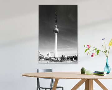 BERLIN Fernsehturm | Monochrom von Melanie Viola